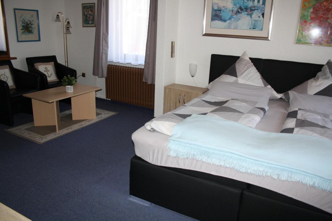 Gaestehaus Marek Nordenham Esterno foto